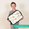 Patroon van veulens in beige en bruin kleuren Kinderkoffer - Zwart klein -sfeer4_NL