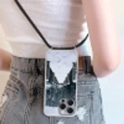 Steiger - Meer - Sneeuw - Bergen - Rustgevend Hoesje iPhone 16 Pro Max met koord klein -sfeer5