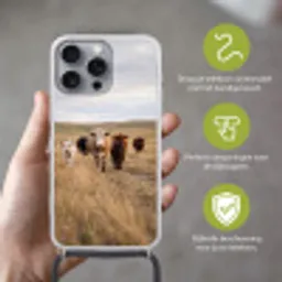 Runderen - Kudde - Landschap - Weide - Rustig Hoesje iPhone 16 Pro Max met koord klein -sfeer2_NL