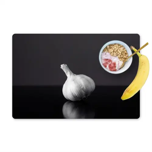 Knoflook - Zwart - Wit Placemat vinyl groot -zzzproduct_Kitchenyeah-website