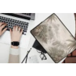 Jungle - Watervallen - Tropisch - Illustratie laptophoes neopreen klein -bureau