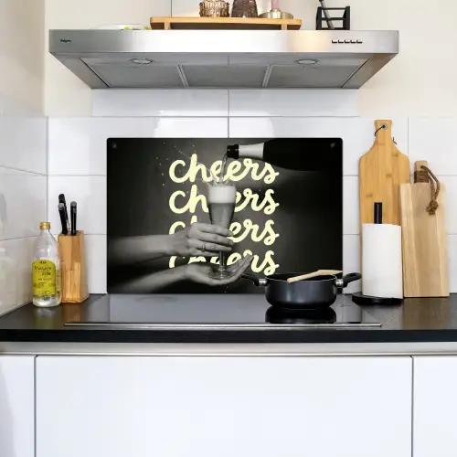 Cheers - Wijn - Zwart - Wit Inductie beschemer met haakjes klein -sfeer2
