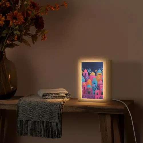 Kleurrijke gebouwen - Avondlicht - Islamitisch Light Box met kabel (Tafellamp) klein -sfeer4