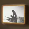 Silhouet - Vrouw - Surfplank - Water Light Box met batterij (Wandlamp) middel -z3d_website