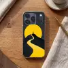 Zon - Heuvel - Pad - Geel Telefoonhoesje iPhone 17 Pro klein -sfeer1