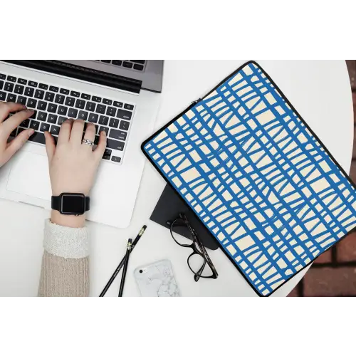 Ruitpatroon - Blauw - Crème laptophoes neopreen klein 279 -bureau