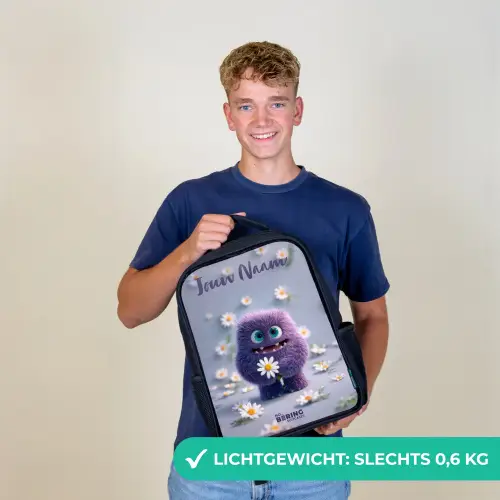 Paars Pluizig Vriendje met Madelief Rugzak - Zwart middel -sfeer7_NL
