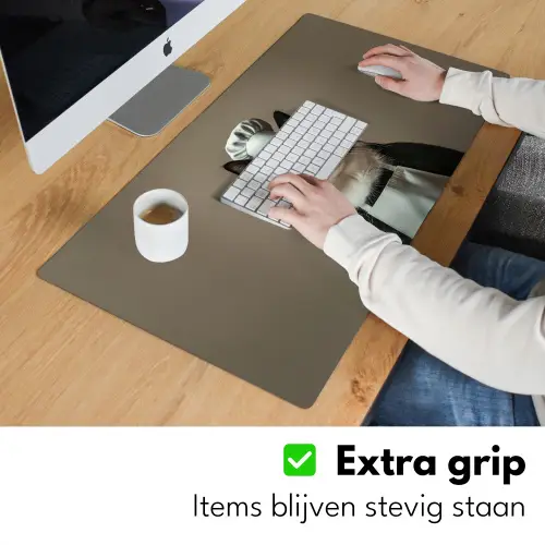 Kat - Kokskleding - Zwart - Wit Muismat XXL klein -sfeer3