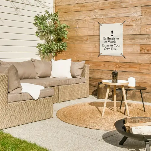 Grill - Uitroepteken - Zwart - Tekst tuinposter los doek klein -sfeer4