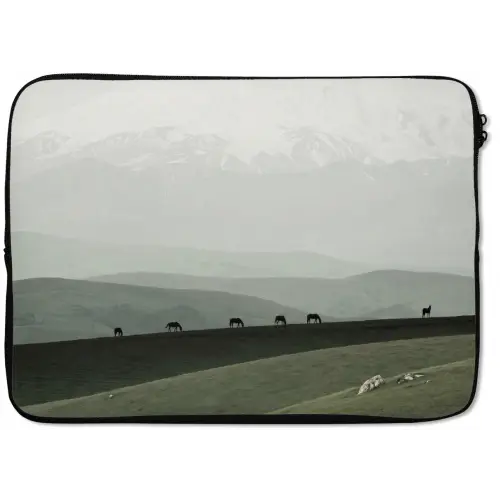 Grijs - Berg - Paarden laptophoes neopreen klein -zkaufland3dotto