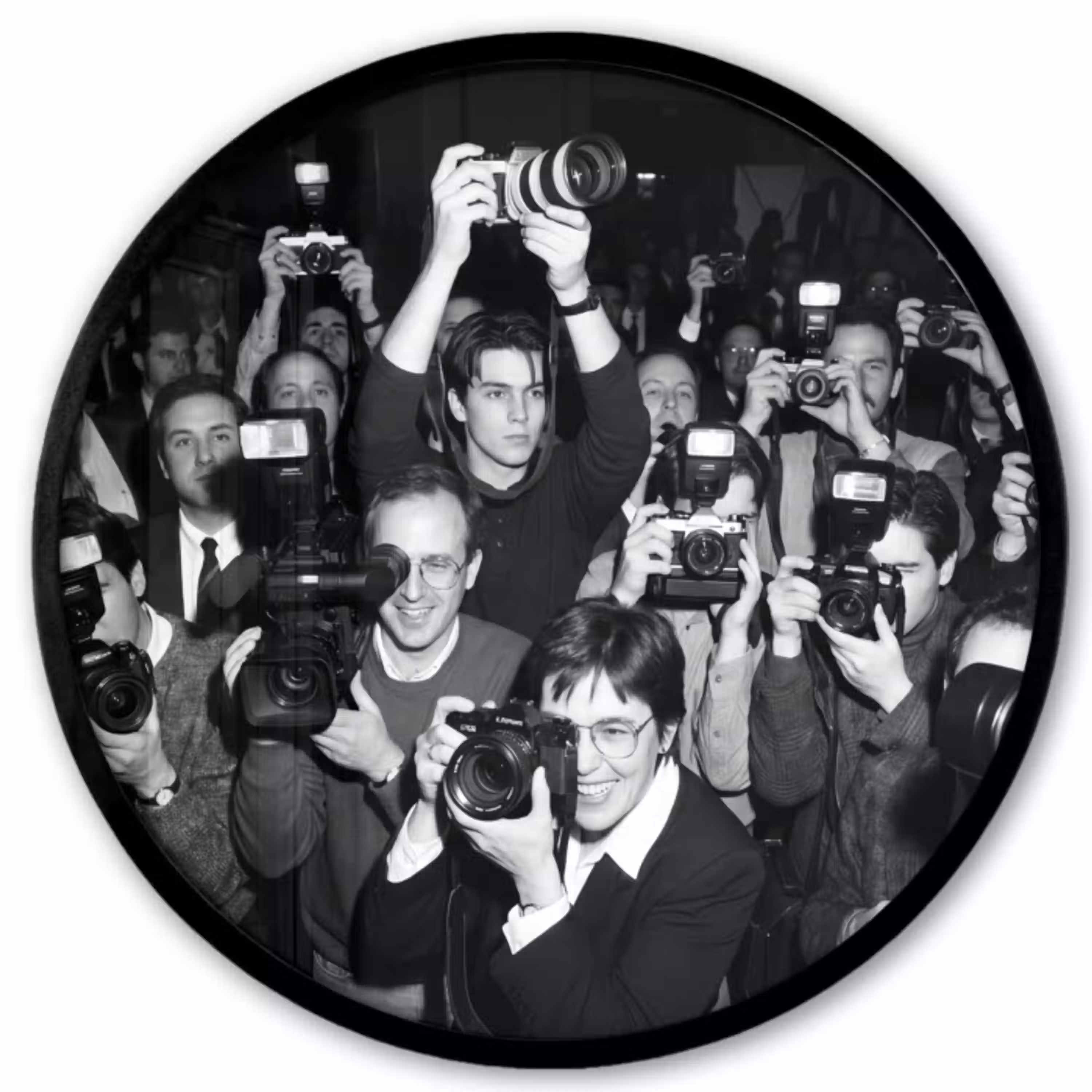 Fotografen - Menigte - Flitsers - Journalistiek Fotolijst rond zonder passe partout klein -3d