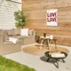Love - Rood - Tekst Tuinposter op houten frame 2 cm dik klein -sfeer2