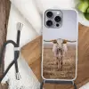 Longhorn - Grasveld - Dier Hoesje iPhone 16 Pro Max met koord klein -sfeer4