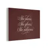 She plans she glows she achieves - Rood - Cursief PET vilt klein -3d