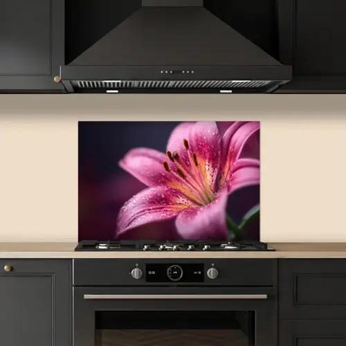 Roze - lelie - Dauwdruppels keuken achterwand spatscherm klein -sfeer1