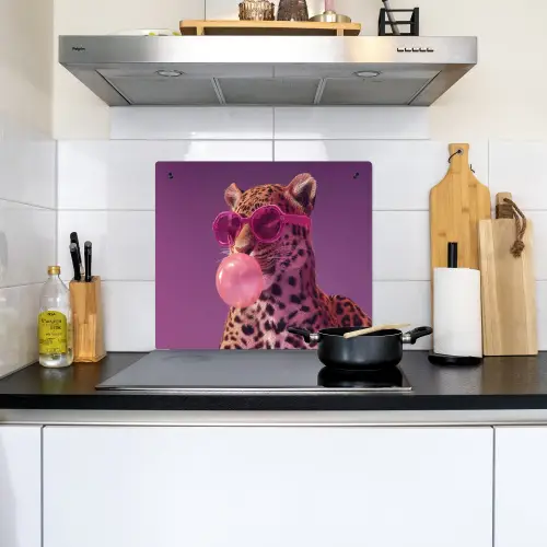 Panter - Zonnebril - Kauwgombel - Roze Inductie beschemer met haakjes middel -sfeer2