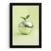 Groen - Disco - Decoratie - Appel fotolijst zwart zonder passe partout klein -3d