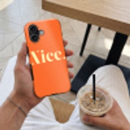 Oranje - Gebroken wit - Nice Toughcase MagSafe Apple iPhone 17 klein -Sfeer1M