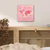 Wereldkaart - Roze - Vaag aluminium wit klein -sfeer3