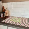 Focus - Vakken - Roze Inductie beschermer vinyl 3mm klein -sfeer3