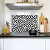 Design - Geometrie - Patroon - Zwart - Wit Inductie beschemer met haakjes klein 777 -sfeer2