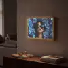 Vrouw - Blauw - Bloemen - Vlinders - Natuur Light Box met batterij (Wandlamp) middel -sfeer1