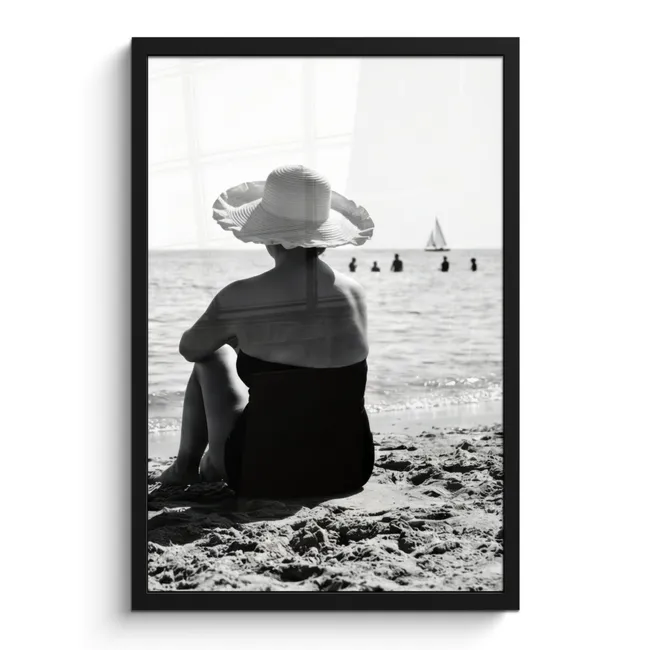 Poster met lijst - Vrouwen - Zonnehoed - Strand - Zwart - Wit