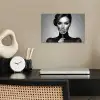 Vrouw - Lolly - Zwart poster papier klein -sfeer1