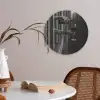 Wijnfles - Glas - Handen - Raam Akoestische PET Vilt - Rond klein -sfeer3