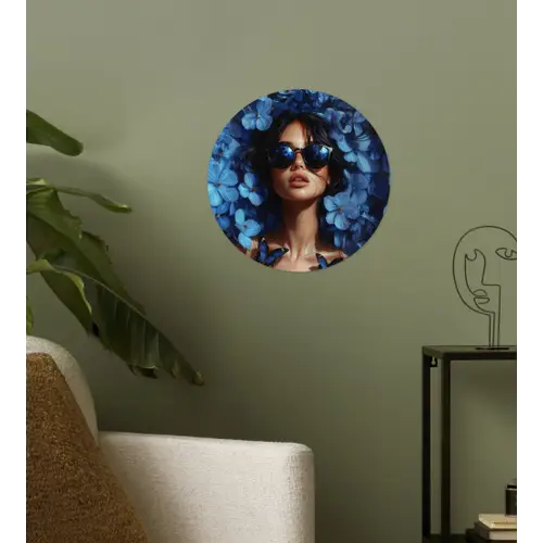 Vrouw - Blauw - Bloemen - Vlinders - Natuur Wandcirkel behangsticker klein -sfeer2
