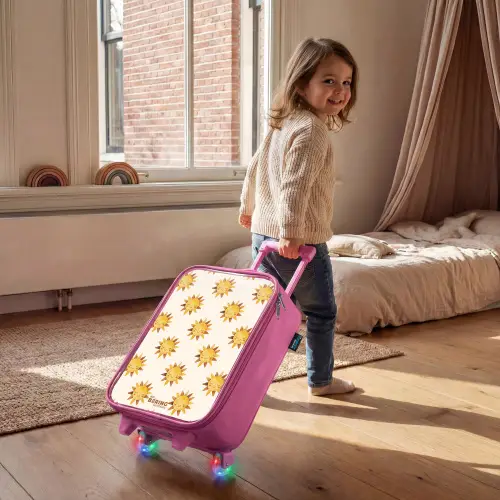 Lachende zonnetjes als patroon op beige achtergrond Kinderkoffer - Roze klein -sfeer1