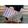 Try again - Strepen - Roze - Verticaal - Blauw laptophoes neopreen klein -tas