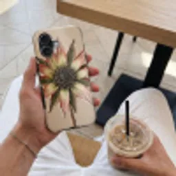 Droogbloem - Protea - Vintage - Beige - Rustiek Toughcase MagSafe Apple iPhone 17 klein -Sfeer1M