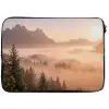 Zonlicht - Mist - Bergen - Bomen laptophoes neopreen klein -zkaufland3dotto