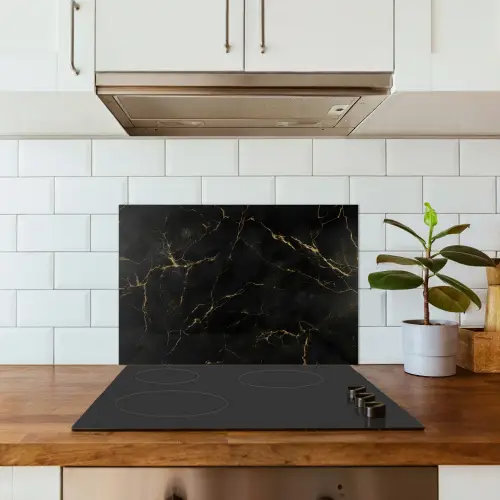 Zwart marmer - Gouden aders - Klassiek keuken achterwand spatscherm klein -sfeer2
