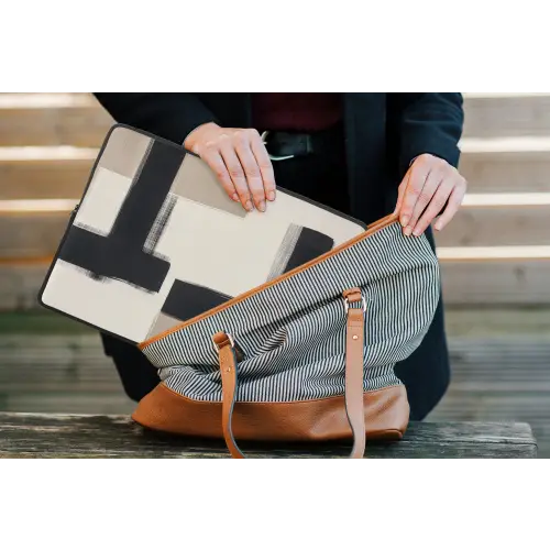 Zwart - Abstract - Japandi laptophoes neopreen klein -tas