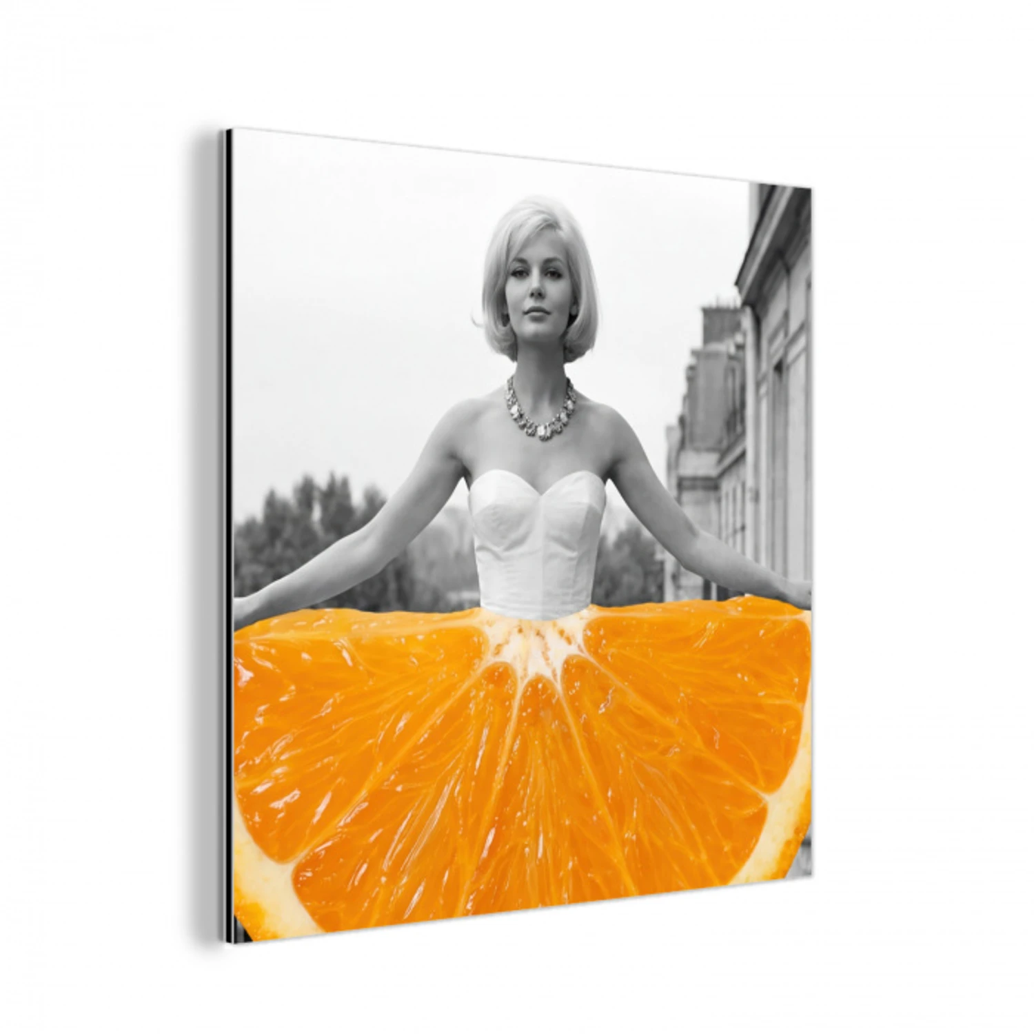 Sinaasappel - Eiffeltoren - Vrouw aluminium wit klein -3d