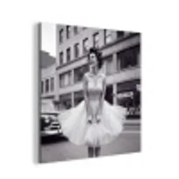 Retro - Vrouw - Zwart - Wit aluminium wit klein -3d