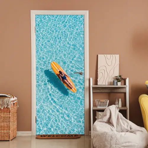 Surfboard - Water - Badpak - Oranje deurposter klein -sfeer1