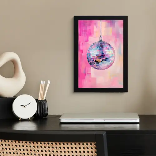 Discobal - Pink - Verf fotolijst zwart zonder passe partout klein -sfeer1
