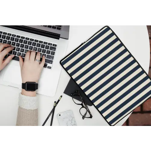 Verticale strepen - Blauw - Crème laptophoes neopreen klein 279 -bureau