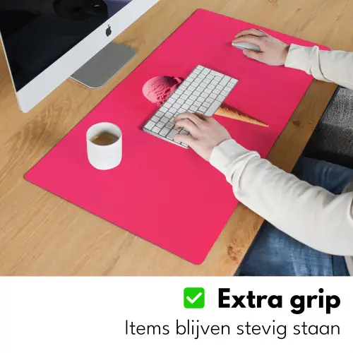 Schepijs - Roze - Hoorntje Muismat XXL klein -sfeer3
