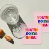 You're doing great - Roze - Kleurrijk onderzetter kurk middel -sfeer4