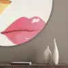 Lippen - Kleurrijk - Glanzend Akoestische PET Vilt - Rond klein -sfeer5_closeup