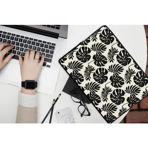 Modern - Monstera - Zwart laptophoes neopreen klein 279 -bureau