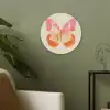 Oranje - Vlinder - Minimalistisch Akoestische PET Vilt - Rond klein -sfeer2