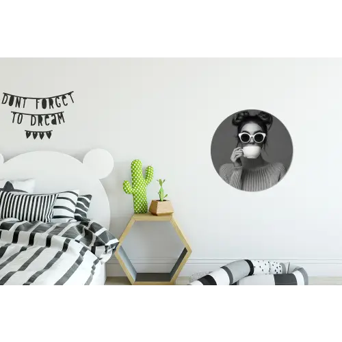 Vrouw - Koffie - Zwart - Wit Wandcirkel aluminium klein -kinderkamer