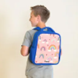 Regenbogen op een roze achtergrond Kinderrugzak - Blauw middel -sfeer2