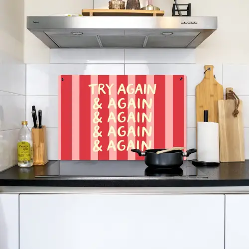 Strepen - Rood - Try again Inductie beschemer met haakjes klein -sfeer2