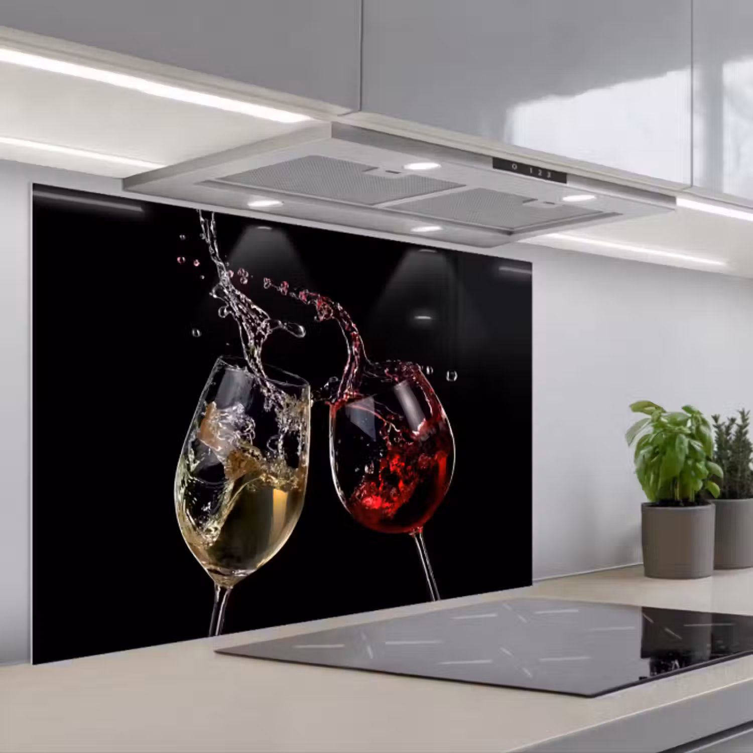 Spritzschutz Küche - Dynamische Weinsinfonie